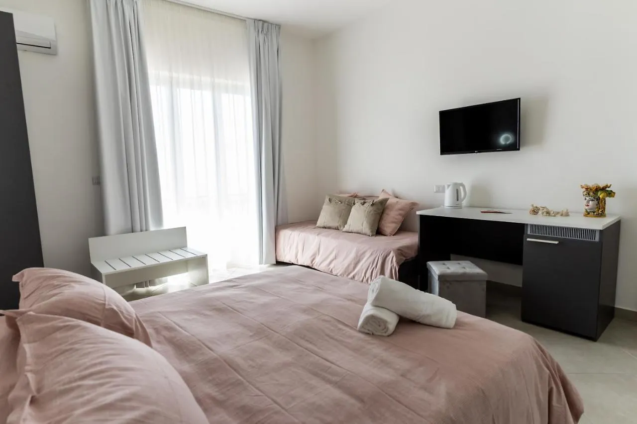 Teddu B&B Giardini-Naxos Italië