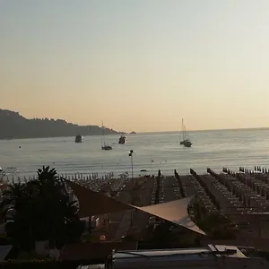 3* Bed & Breakfast Baia Delle Sirene