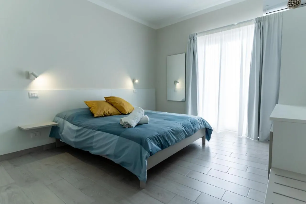 Teddu B&B Giardini-Naxos 0*,