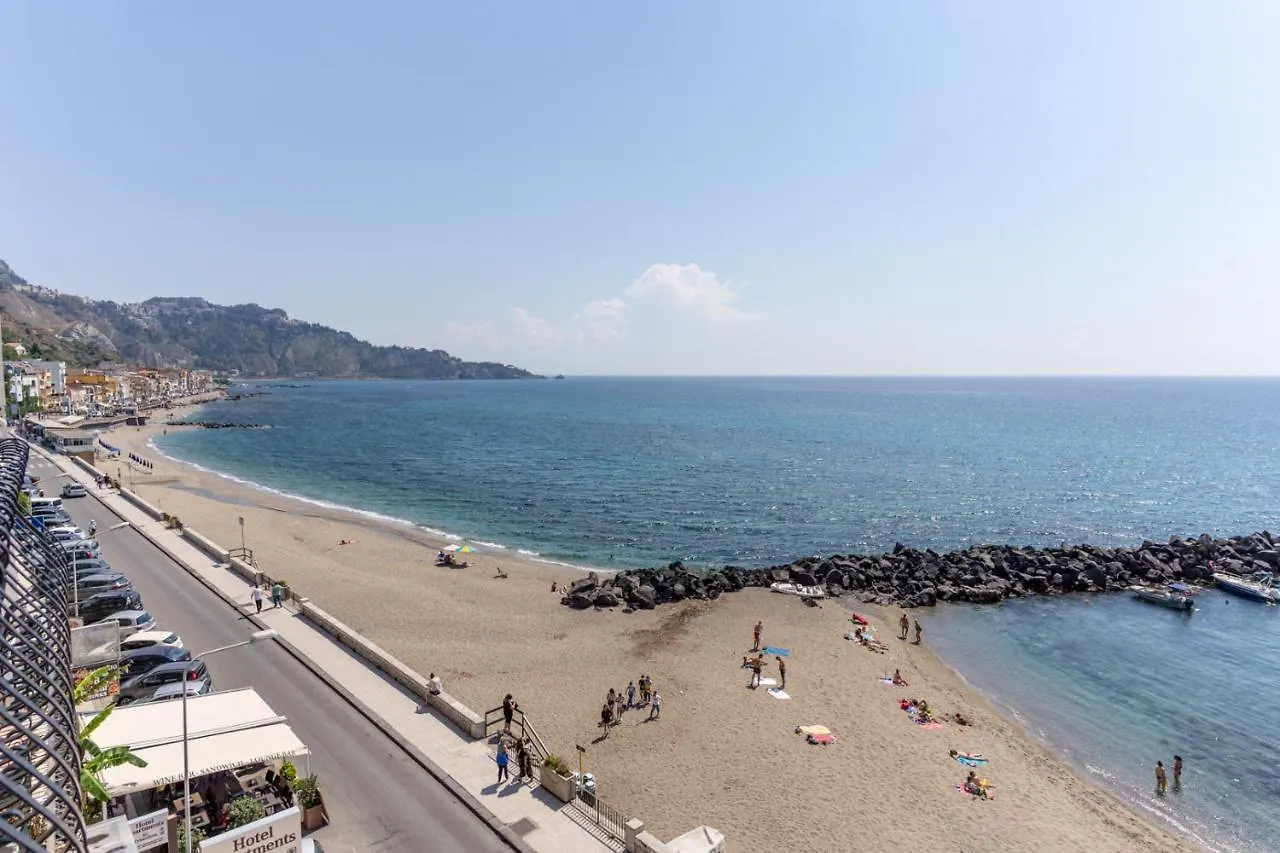 Teddu B&B Giardini-Naxos Bed and breakfast